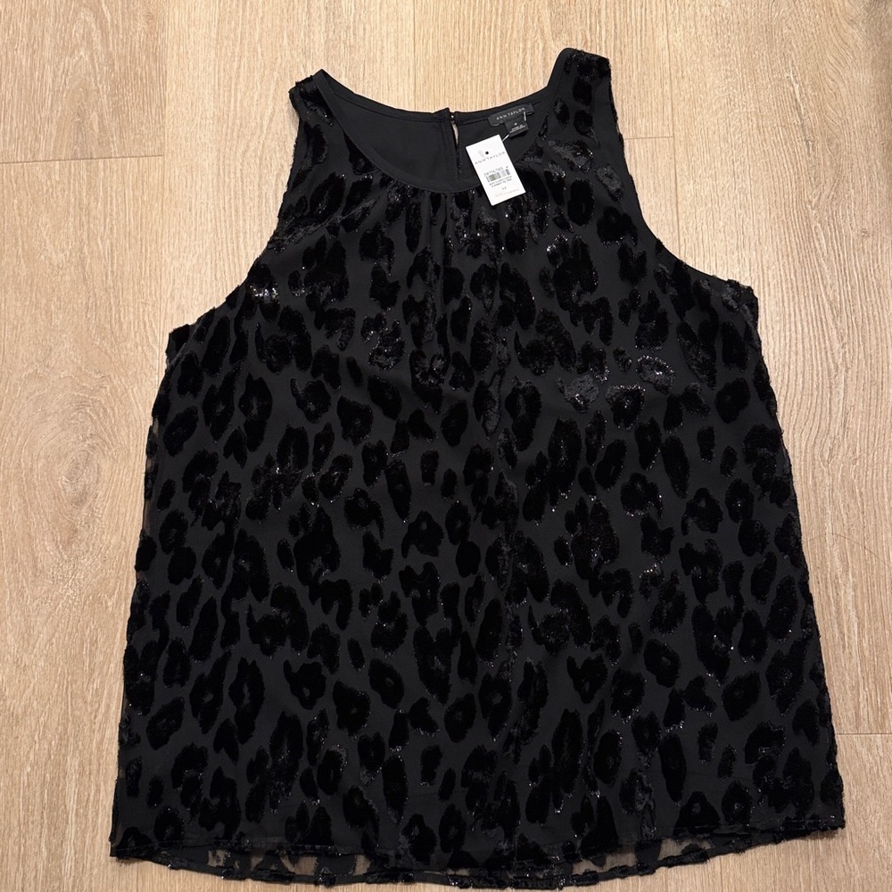 Ann Taylor Black Textured Sleeveless Blouse